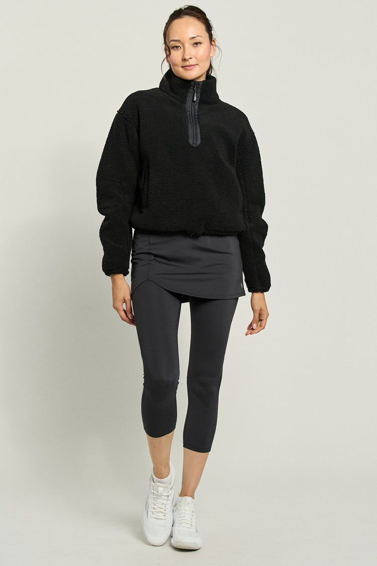 lija-sherpa-jacket-black-poise-skapri-black-tennis-jpg