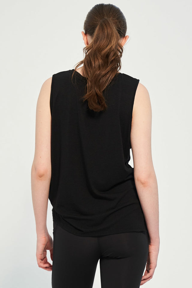 LIJA Muscle Tee 2.0 - Black