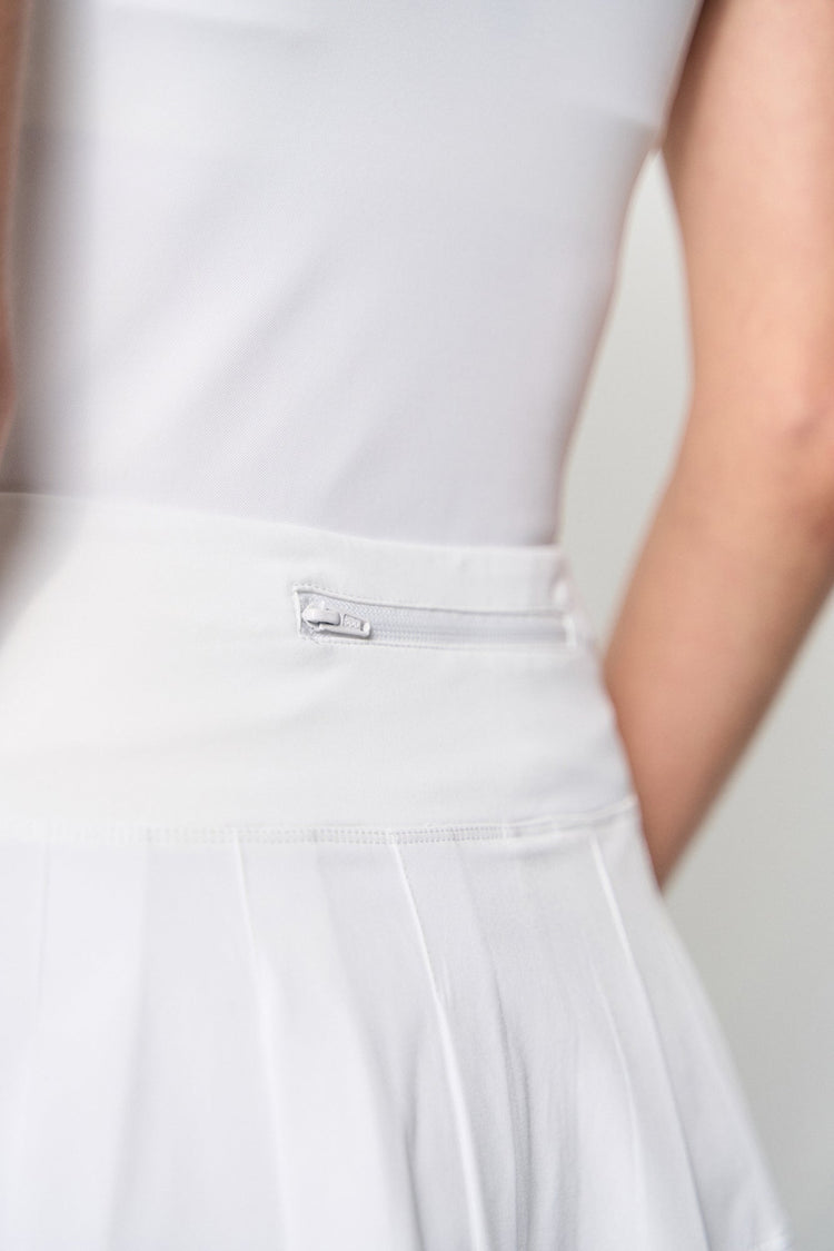 Linear Skort 15" - White