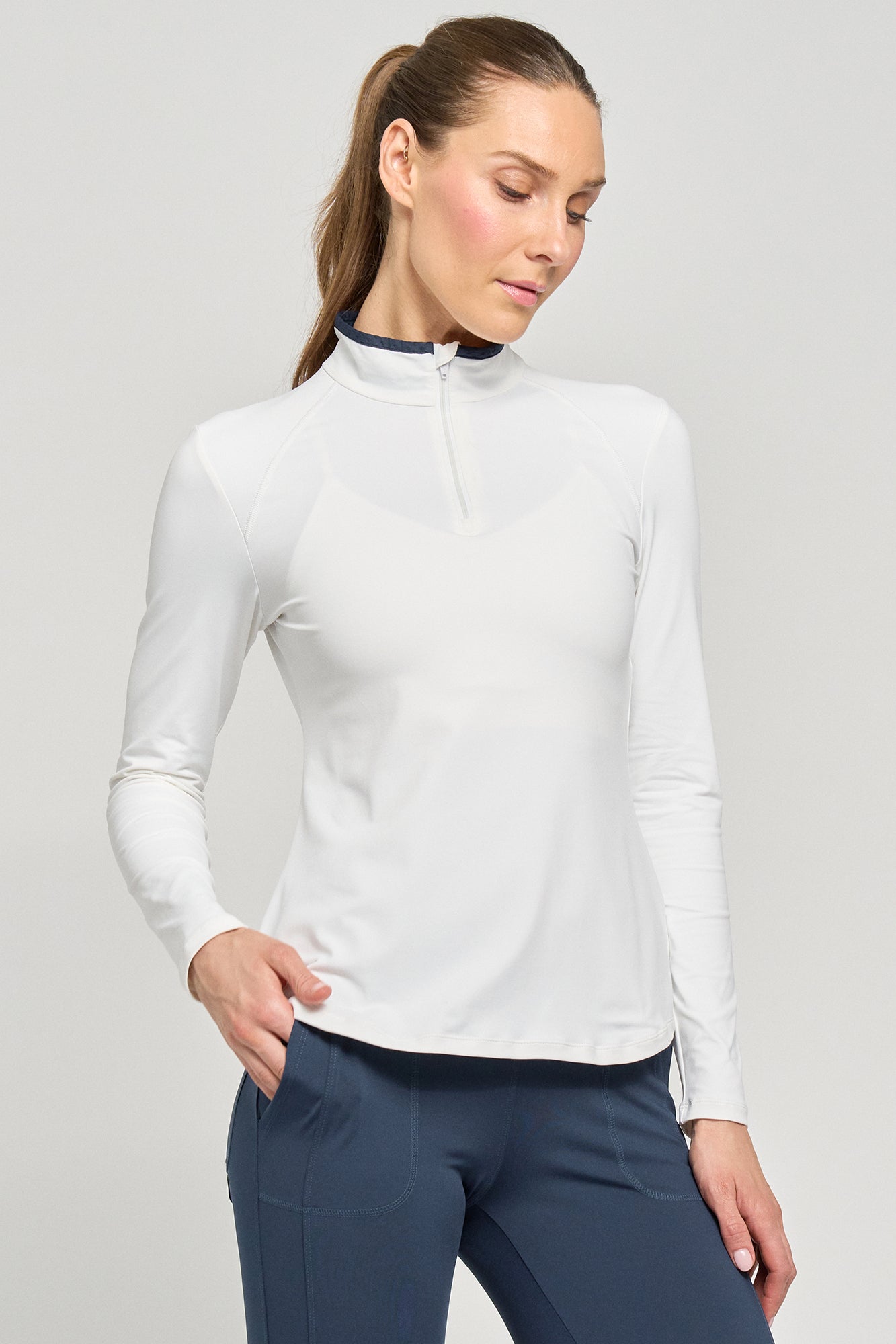 Angle Top White/Dark Navy – LIJA